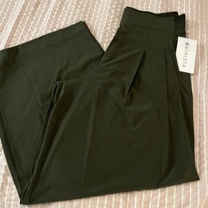 NWT Athleta Brooklyn Heights pleated wide leg pants, Size 8